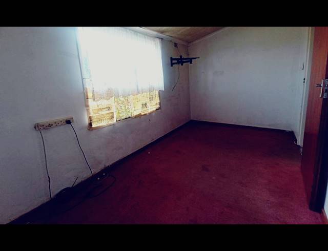 2 BEDROOM FREESTANDING FOR SALE IN BAKERVILLE HEIGHTS